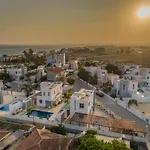 Black Swan Villa