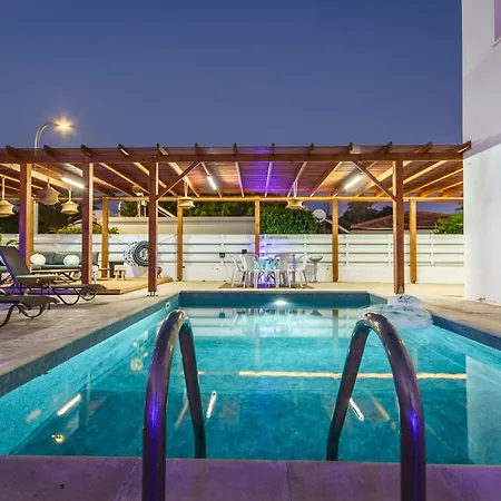 Black Swan Luxury Vila