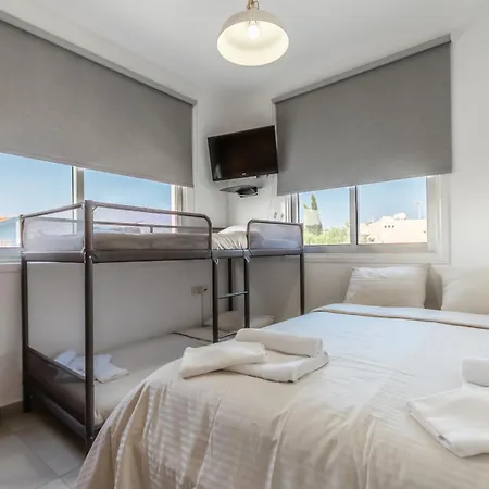 Black Swan Luxury Vila Perivolia