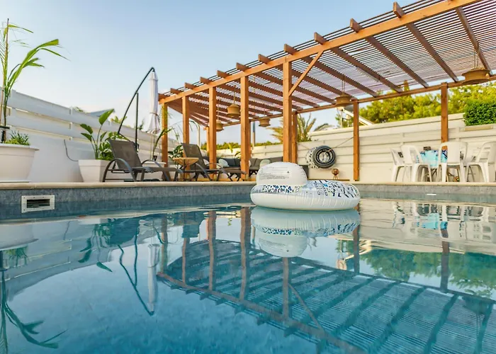 别墅 Black Swan 皮尔瓦利亚