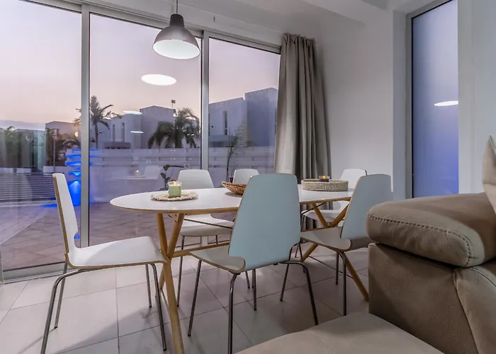 Black Swan Periwolia