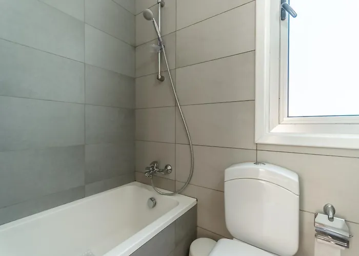 Black Swan Willa Periwolia